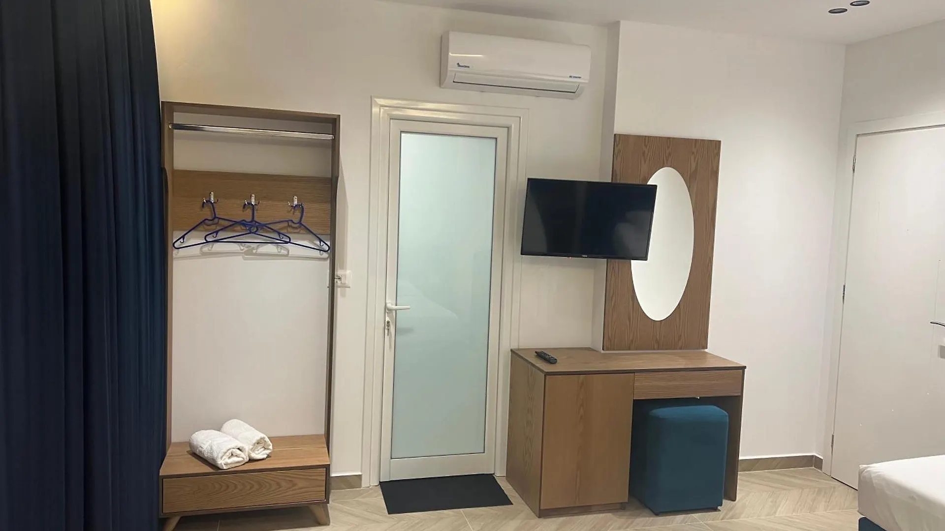 Agimi Hotel 사밀
